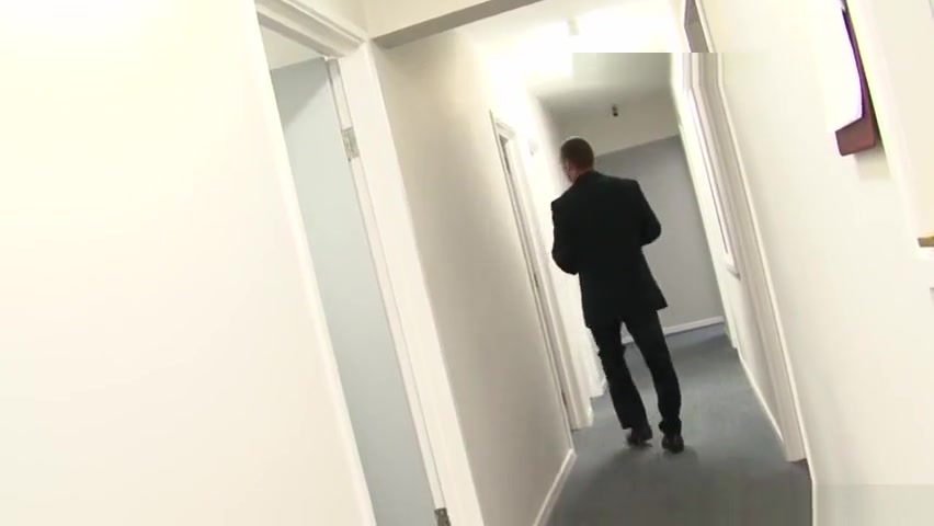 Ripped office hunks cocksucking after hours
