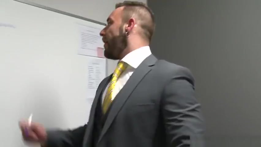 Ripped office hunks cocksucking after hours