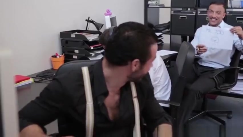 Office hunks assfucking after hours