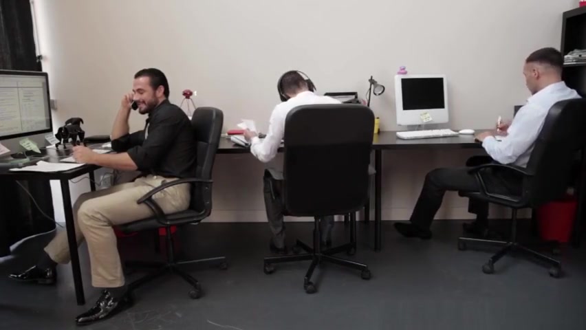 Office hunks assfucking after hours