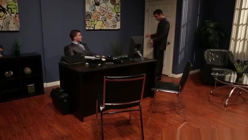 Muscular office hunk pounding tight ass