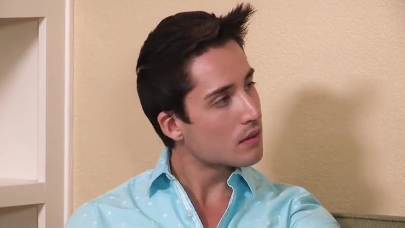 FamilyDick - Angry muscle stepdad barebacks his pretty boy Step son
