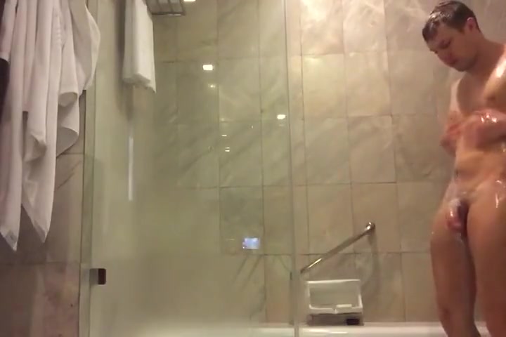 Hot Aussie in Shower