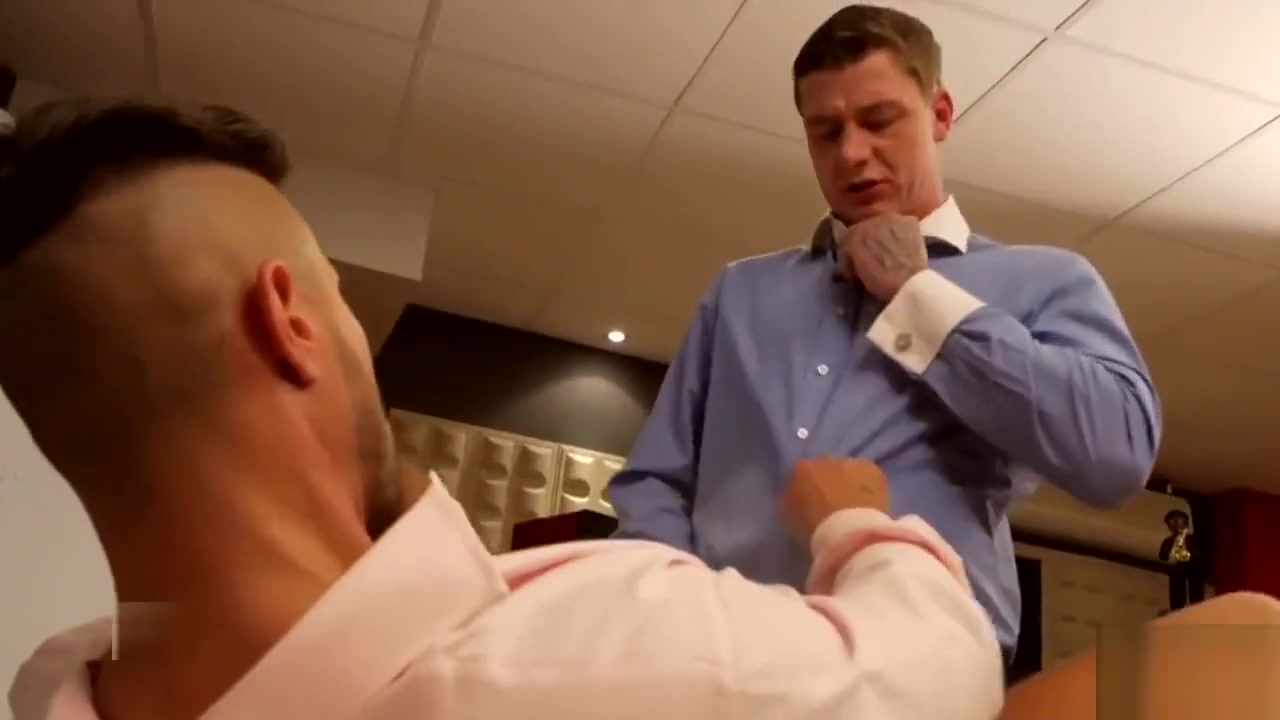 Office Hunks makes a sextape