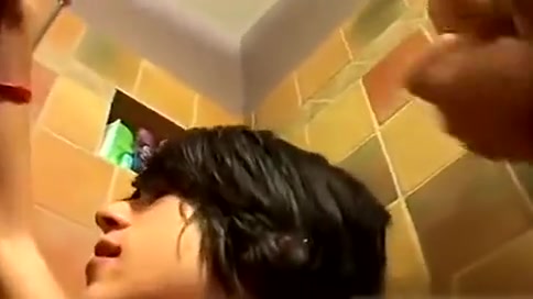 3 Hot Boys Fuck Bare In The Shower