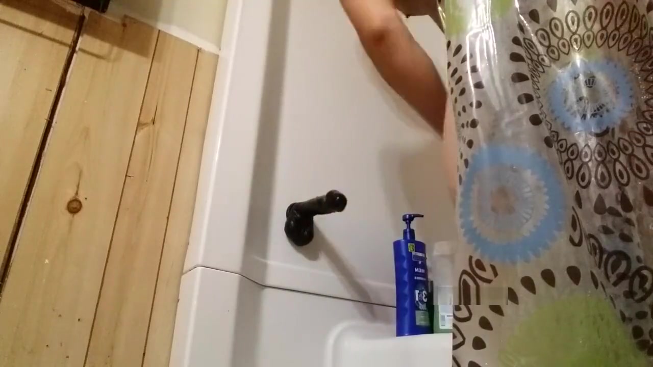 Garb your towel boys shower time