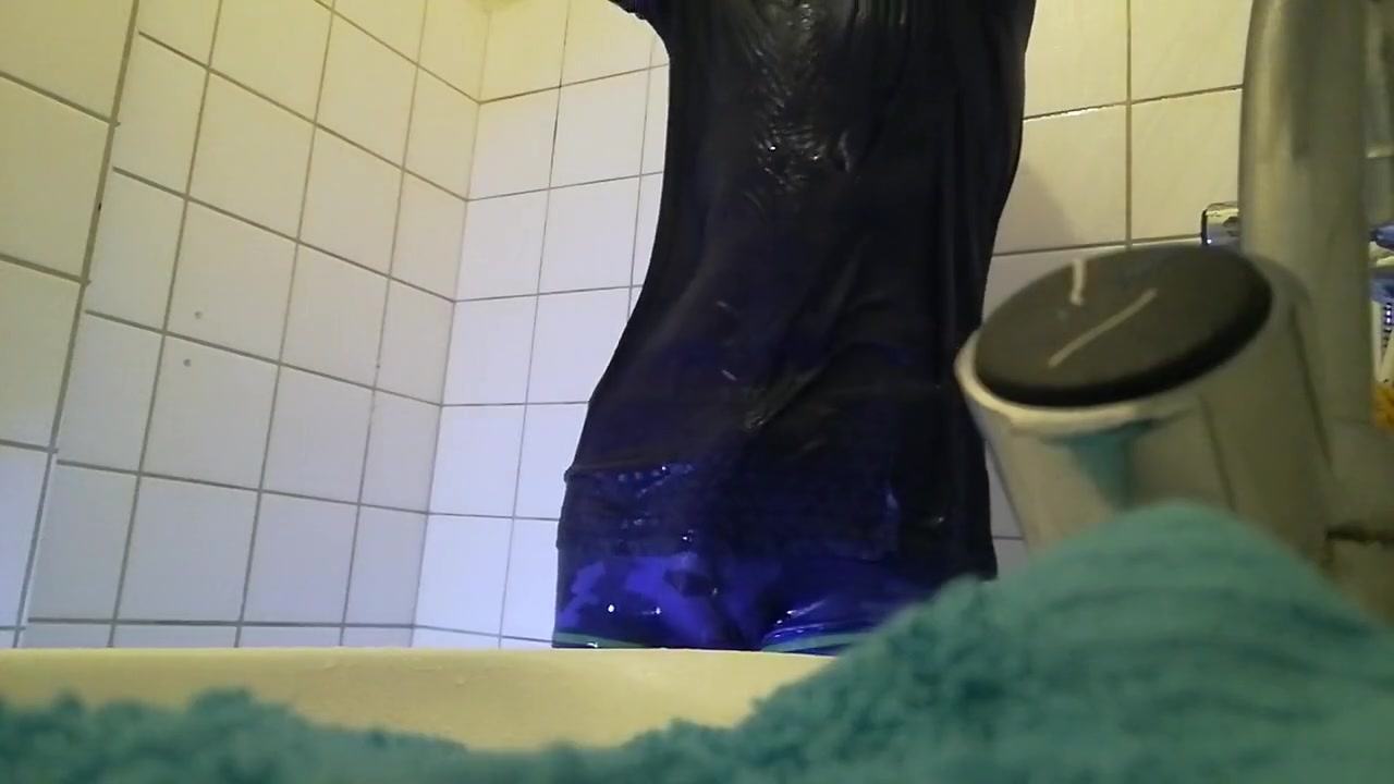 Shower Wank With Cum Load In The Sink