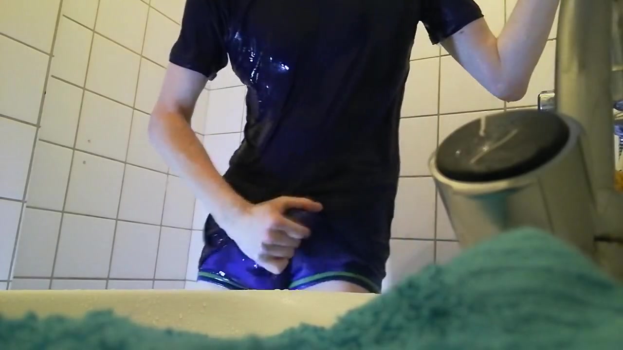 Shower Wank With Cum Load In The Sink