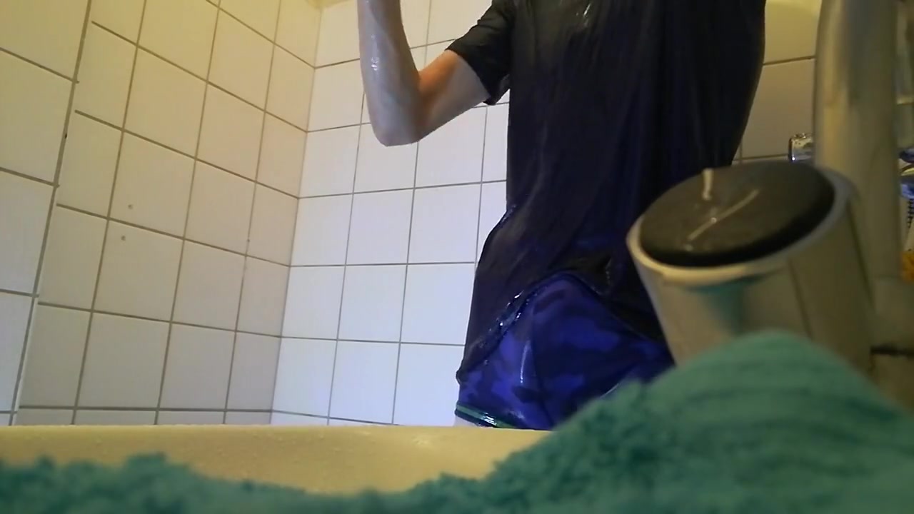 Shower Wank With Cum Load In The Sink
