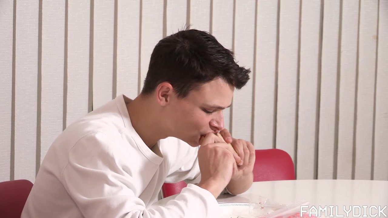 Step daddy's Little Boy Chapter 9: After School Snack - Jacob Armstrong, Austin Armstrong