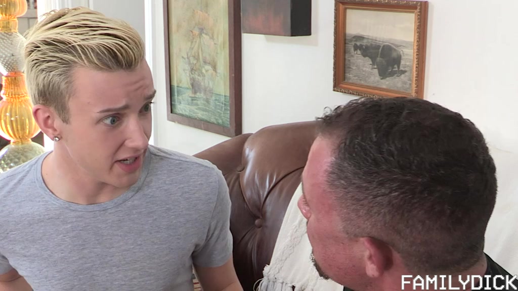 The Boy Next Door Ch 1: Peeping Neighbor - Ryan Evans, Jesse Zeppelin