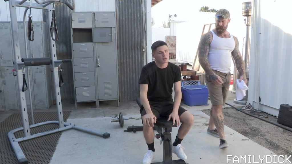 Country Step daddy Ch 2: Locker Spy Room - jake Dixon, Dylan Hayes