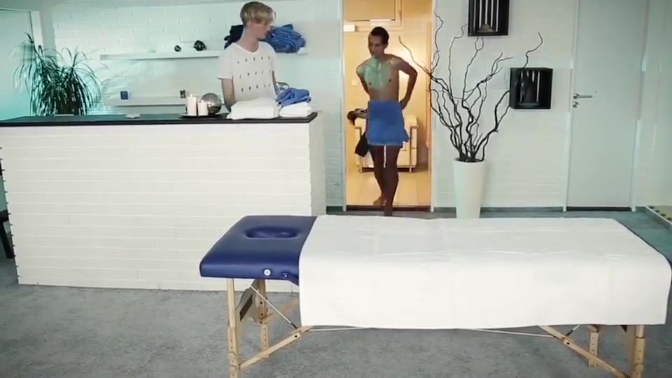 Mike's Horny Massage Boys Suck & Fuck Bare 1729