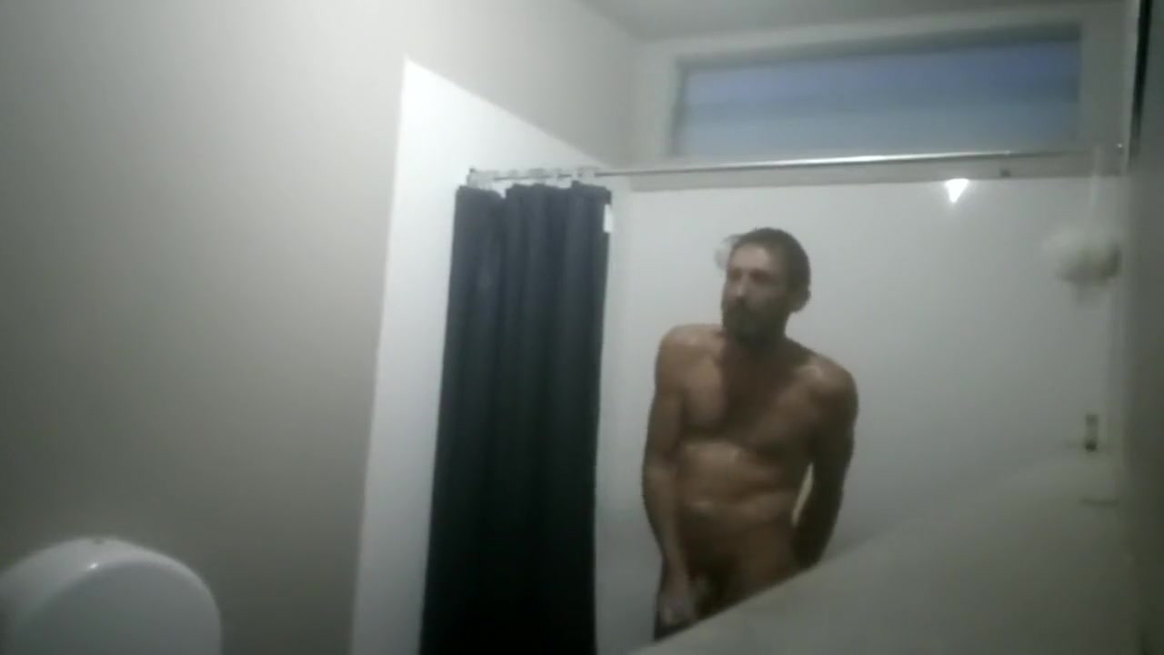 Steve Patrick wanking showering cam