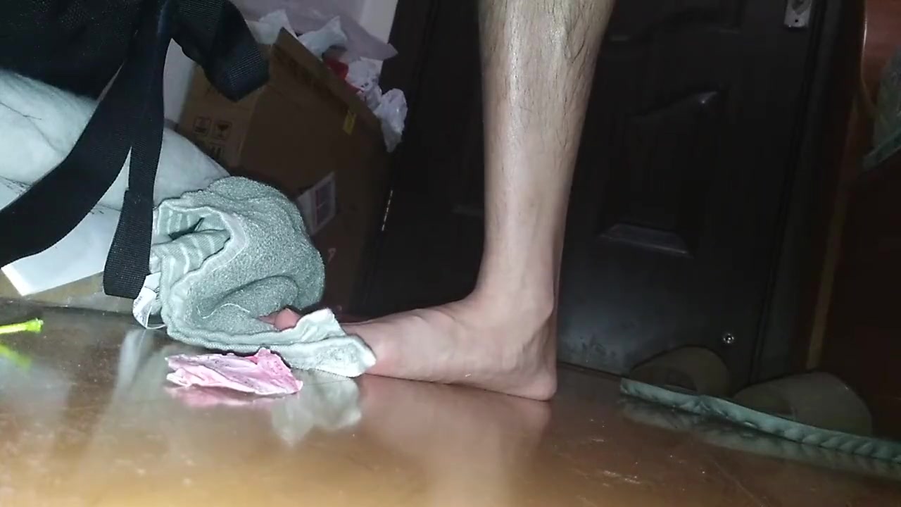 Prostate massage and cumshot by solo