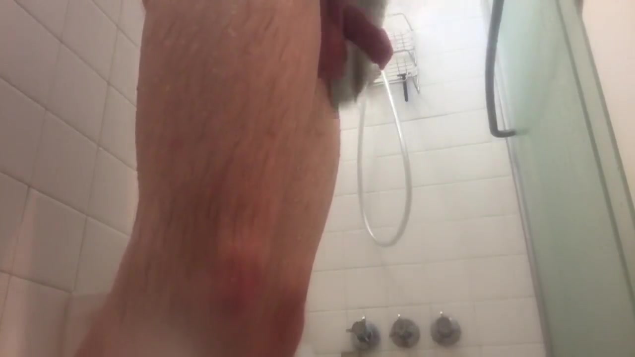 Shower time, fun time