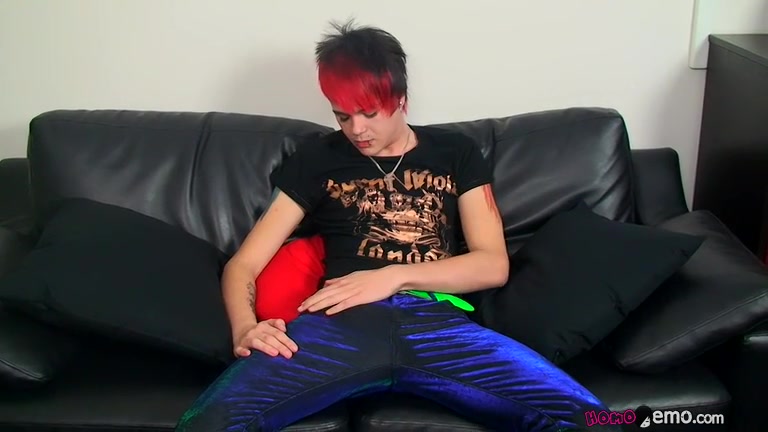 Drake Blows A Hot Load Of Emo Cum - Drake Blaize