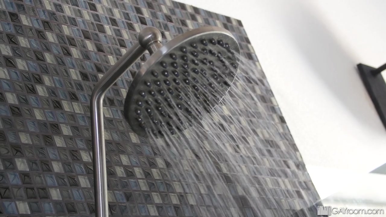 Wet Uncut Dick - ShowerBait