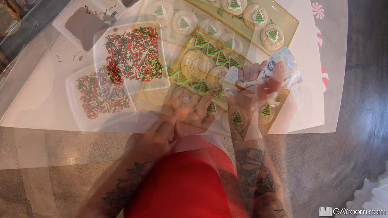 Tasty Christmas Cookie - MenPOV