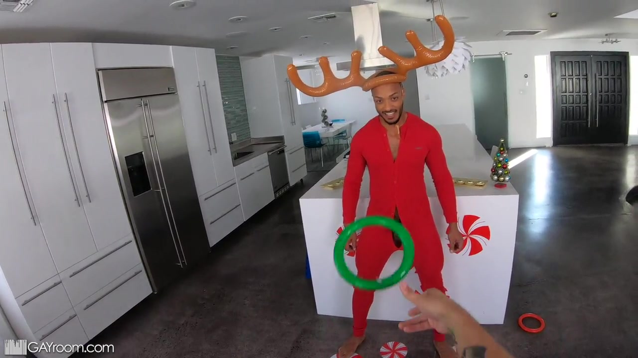 Tasty Christmas Cookie - MenPOV