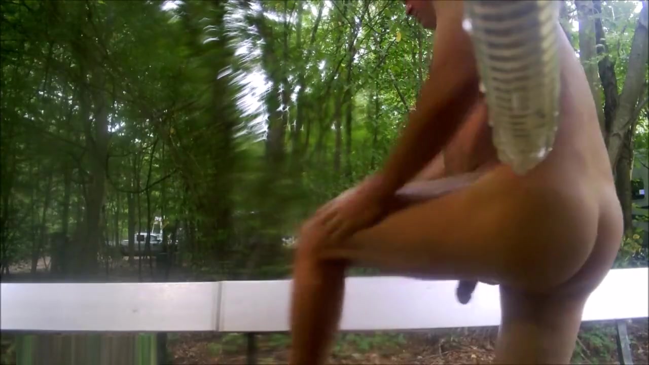 camp shower; gets me horny I gotta cum