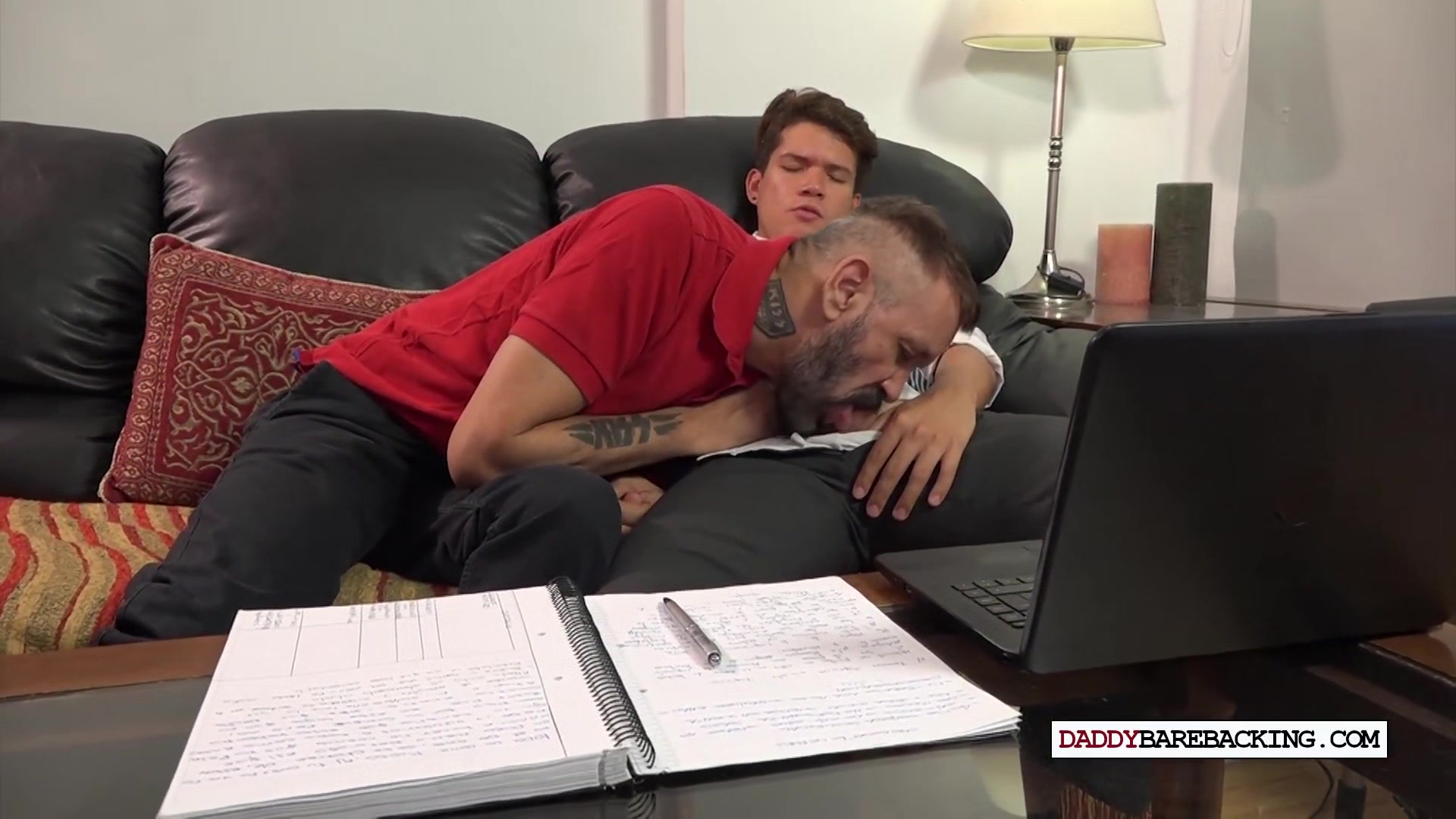 College Latin twink sucked off before breeding DILF