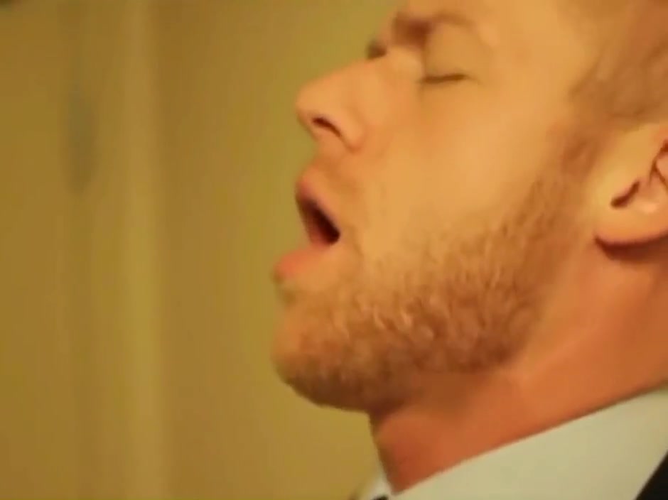 My nextdoor neighbor is a handsome gay. Hottest Gay date Visit GayLover
