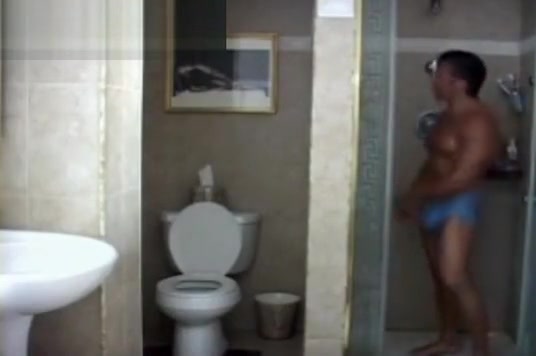 Nick Harmon takes a shower and shows off