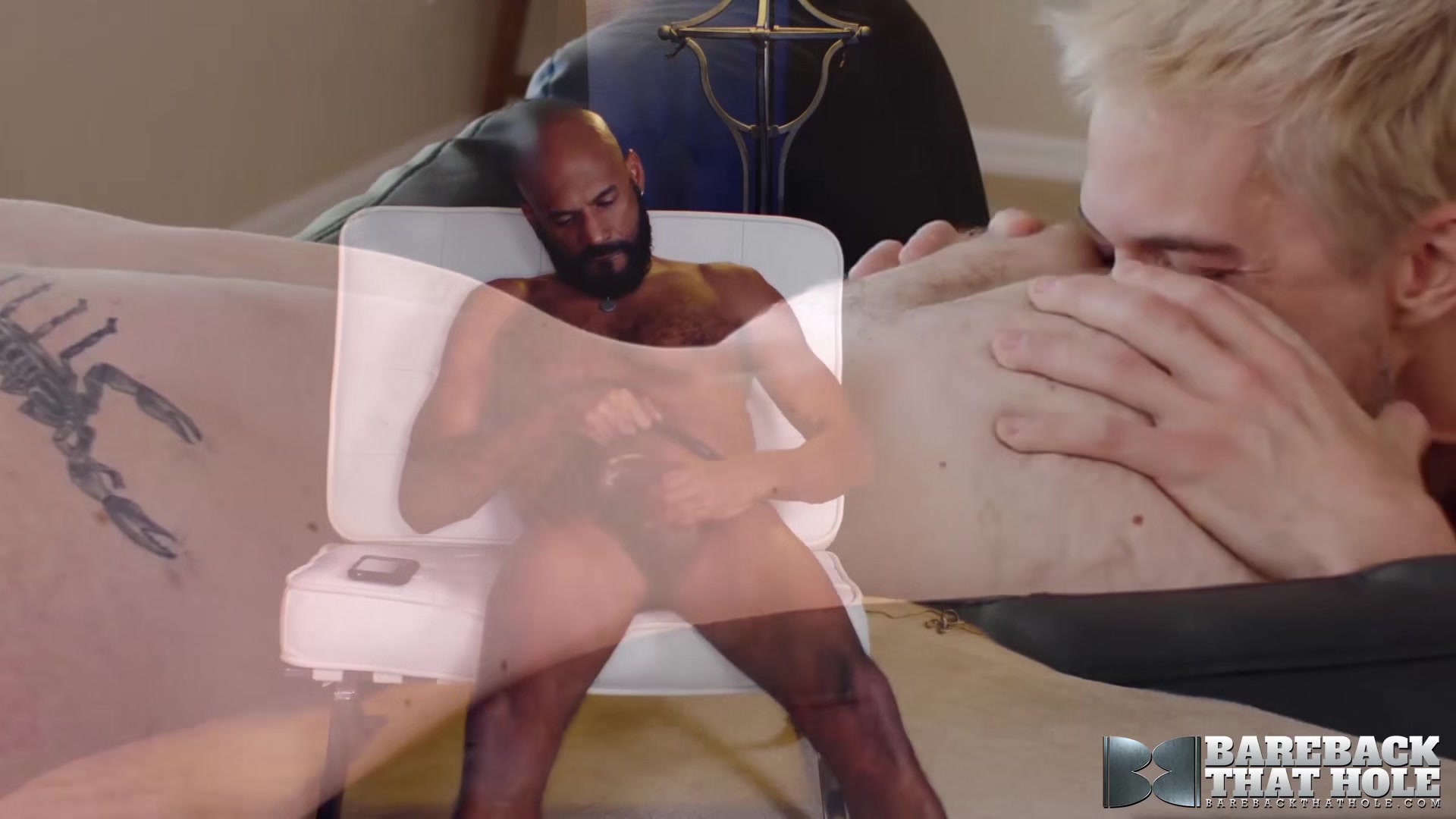 BAREBACKTHATHOLE Black Hunk Saul Leinad Masturbates Solo