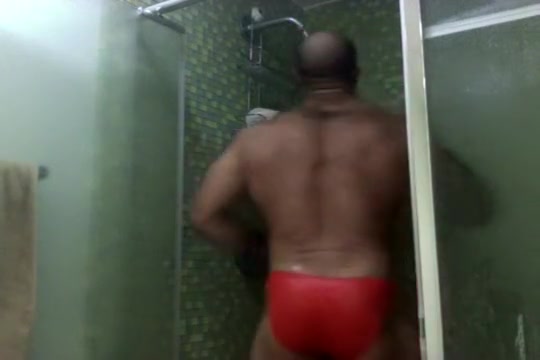 Vin Marco takes a shower