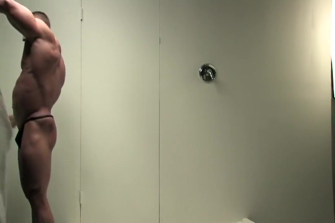 Ludovic Bogaert's Shower