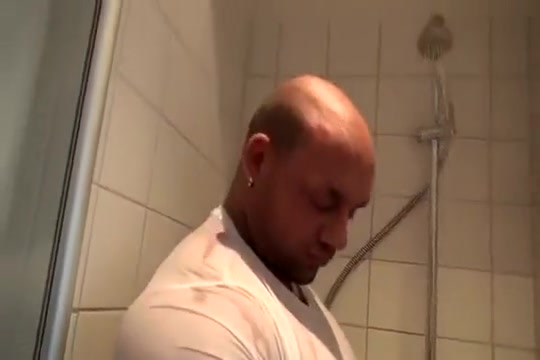 Sash V's Shower