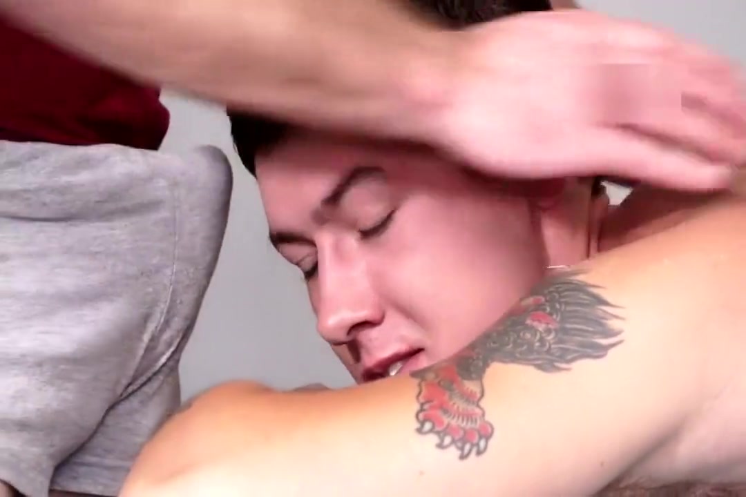 Max Michaels massages straight boy Greg Jameson and cums twice
