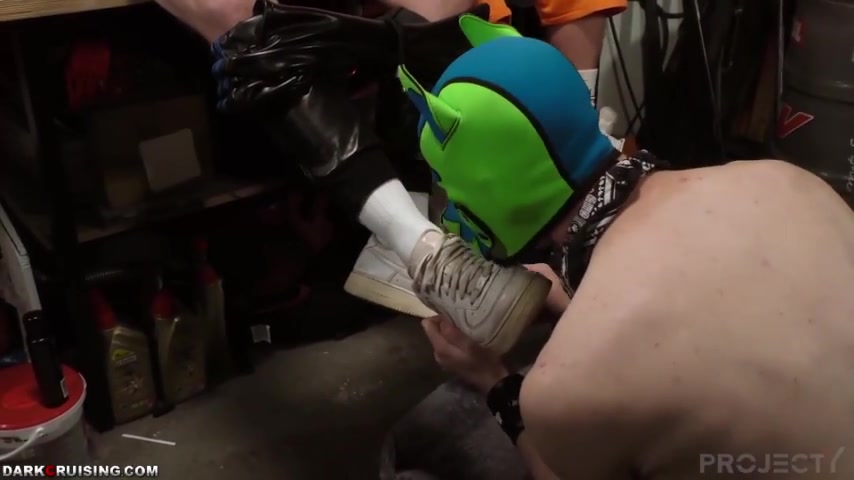 Sniffing Gay Threesome