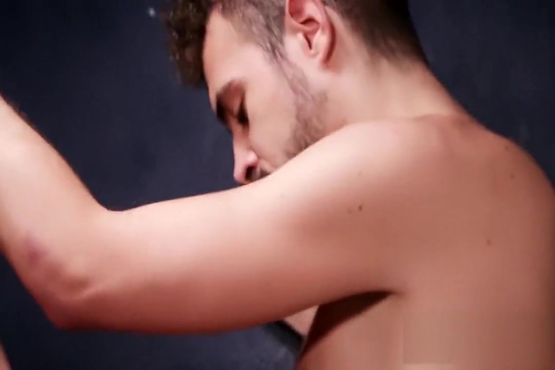 glory hole sex w/ twink