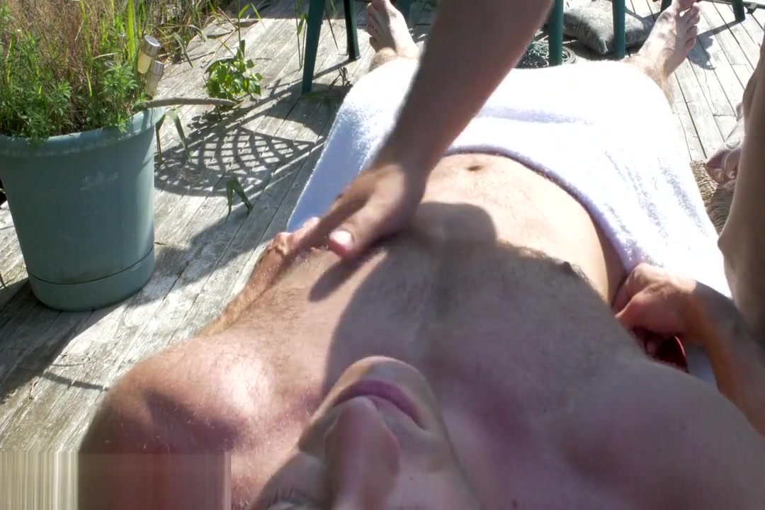 justin sanders massaged