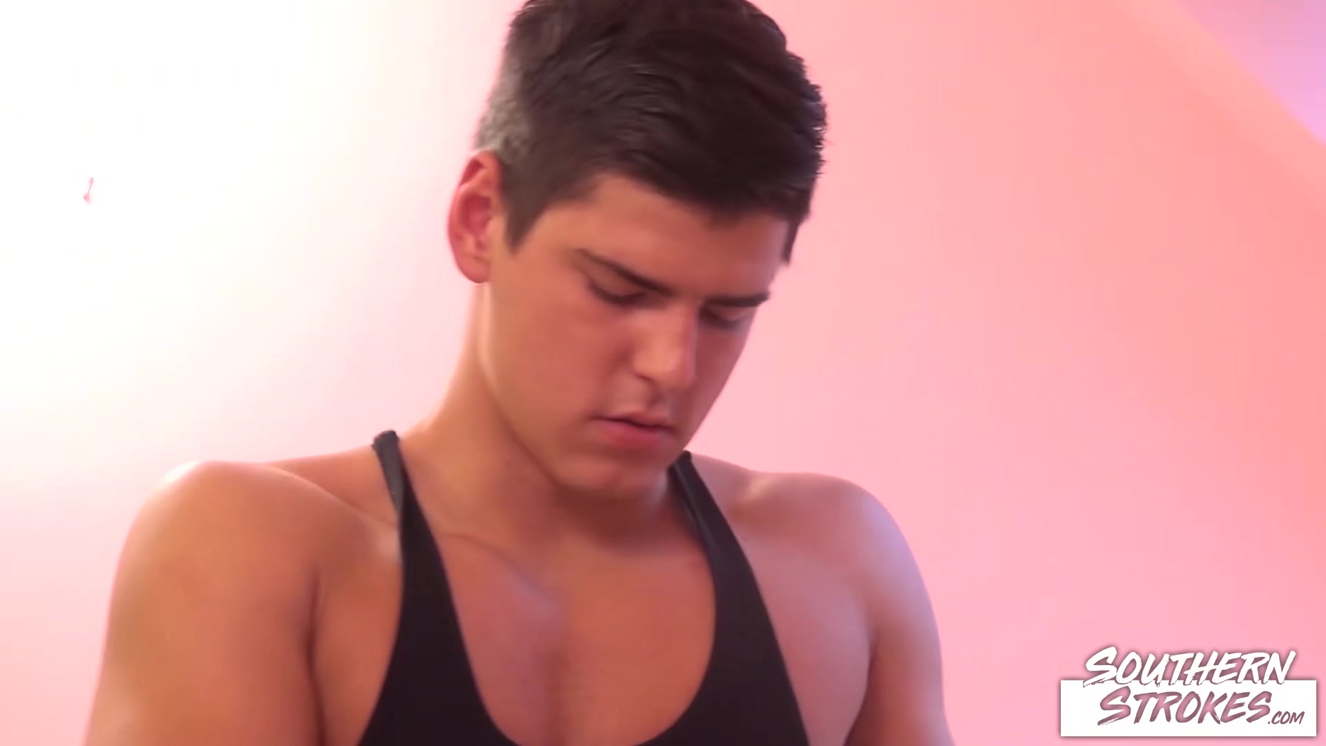 SOUTHERNSTROKES Shane Hirch Massages Twink Marek Prohodil