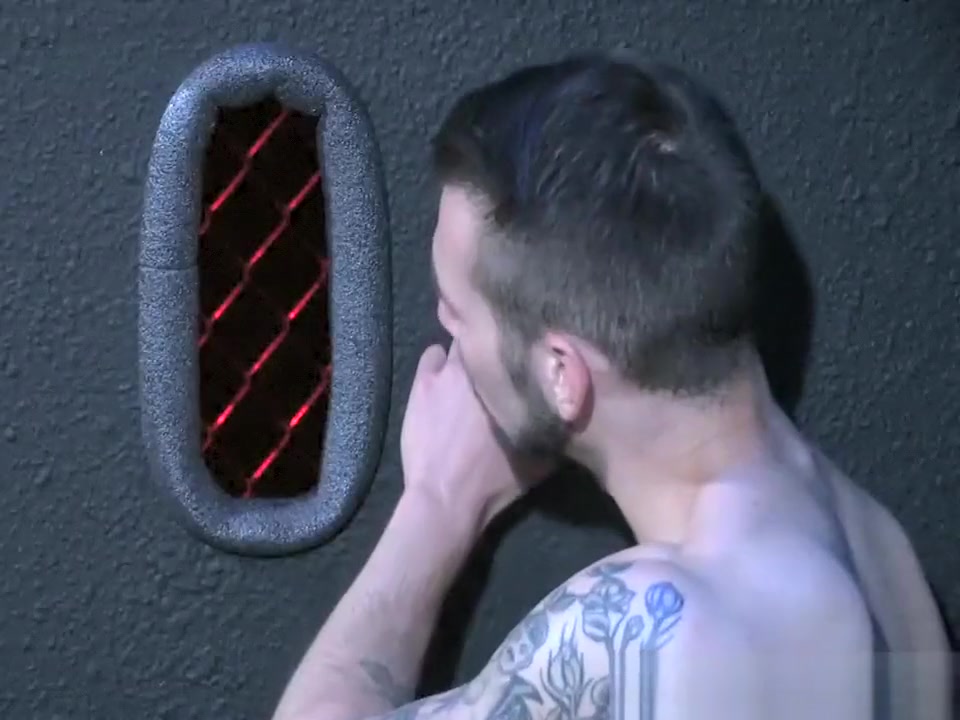 Chris Harder in gloryholes