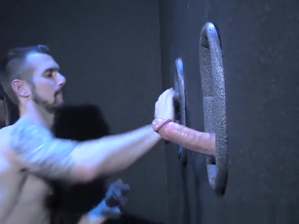 Chris Harder in gloryholes