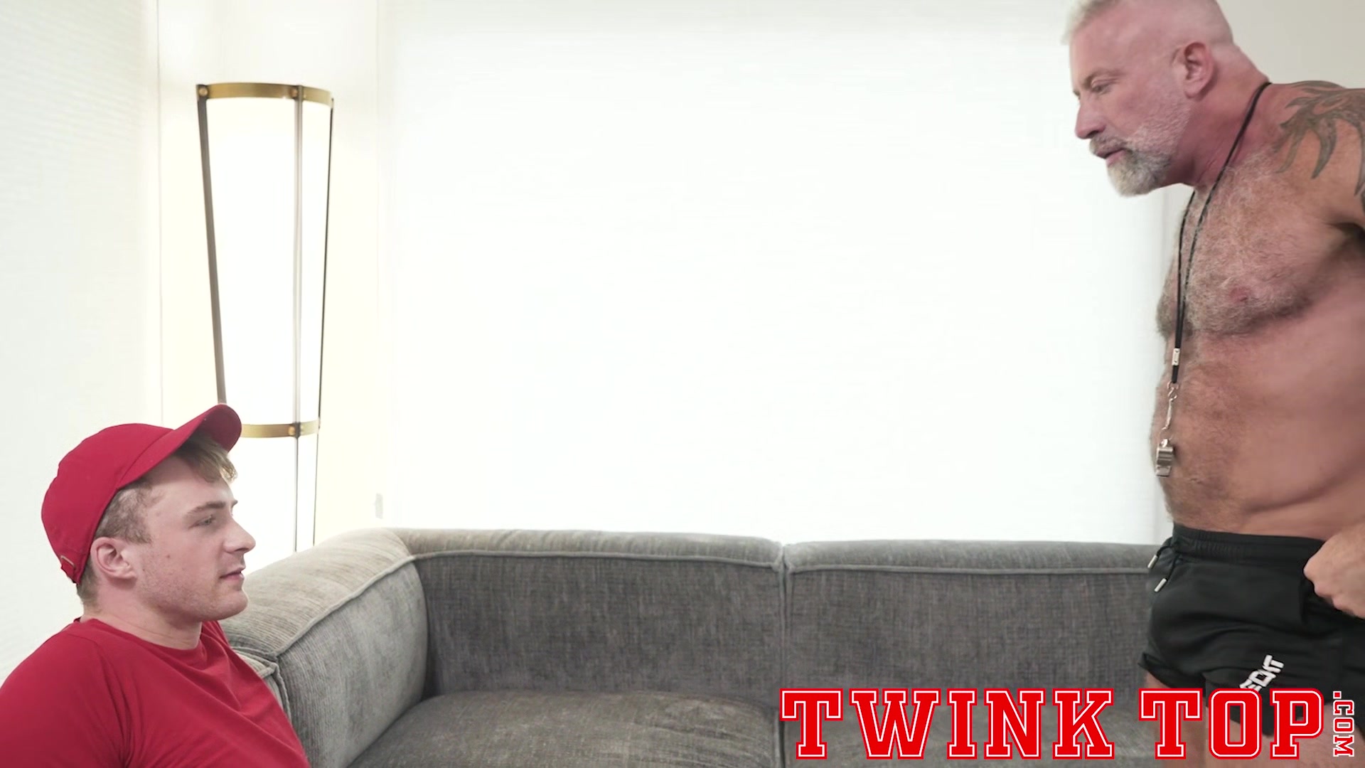 TwinkTop - Massively hung jock barebacks hairy muscle Step dad coach