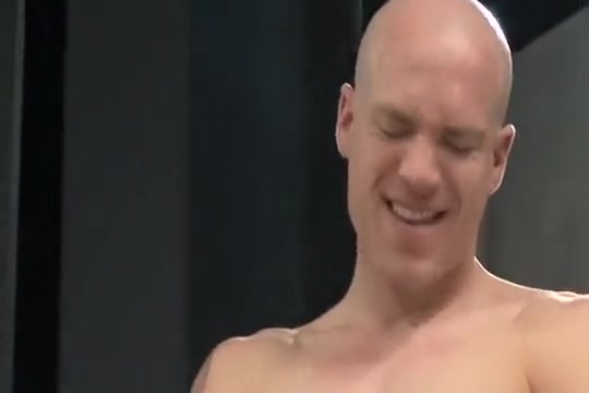 Skinhead fisting