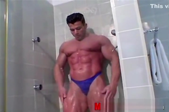 Reinhard J takes a shower