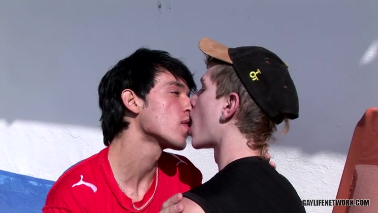 Philip Takes A Raw Ride On His Friend! - Philip Kraus & Denis Raw