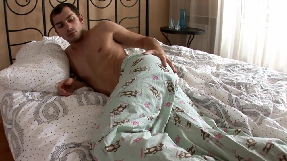 Dimitry Hens in Pijamas - CruisingPorn