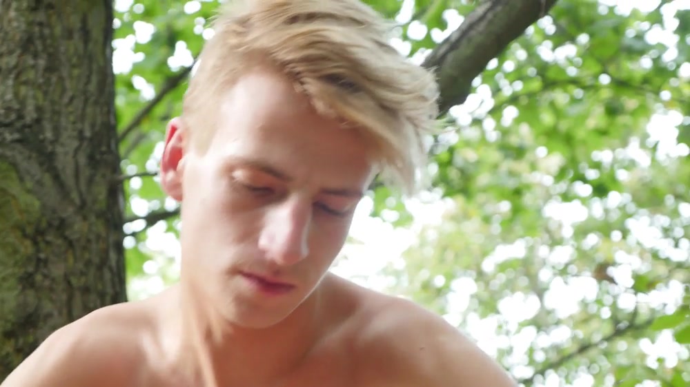 Vadim Lust and Alan Benfelen - CruisingPorn