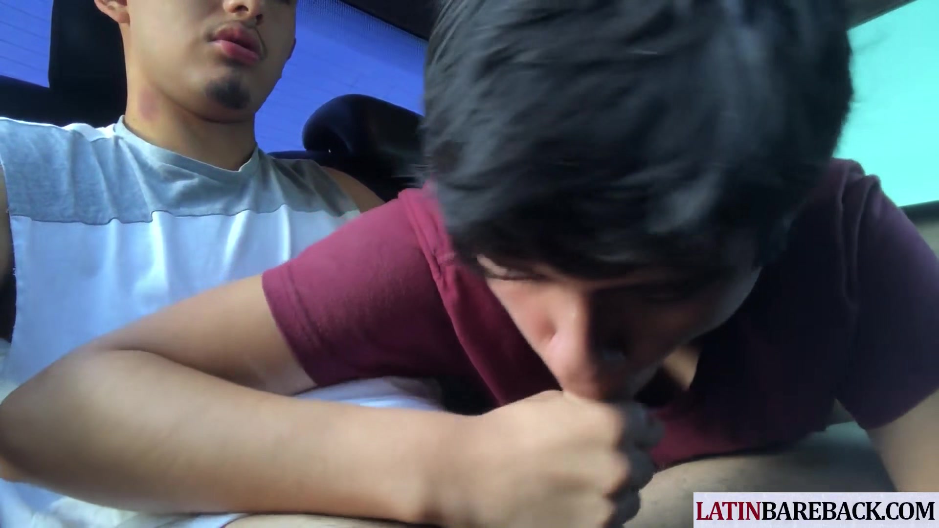 Latin teen 18+ sucks and rides unsaddled bf until shooting cum