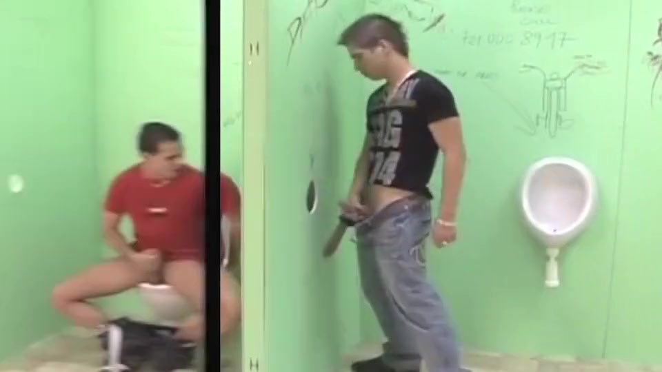 Gloryhole Toilet Bareback Sex