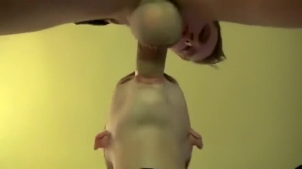 Skateboarding Twinks - Bare Sex In The Shower