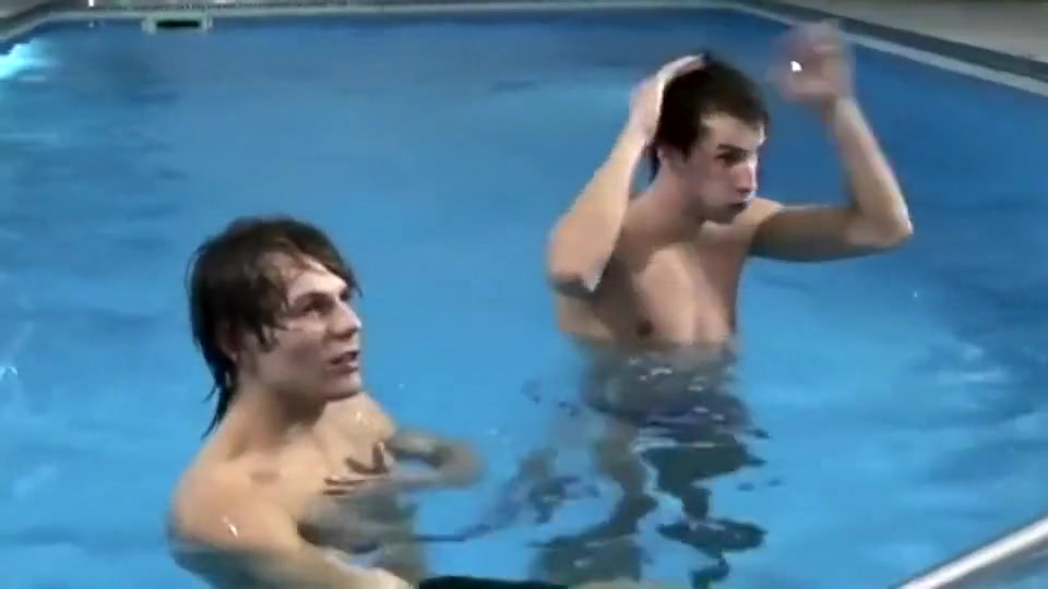 Slut Twink Is Horny in the Shower