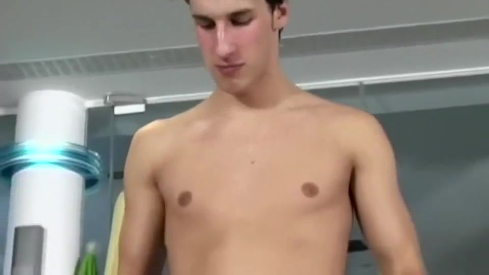 Slut Twink Is Horny in the Shower